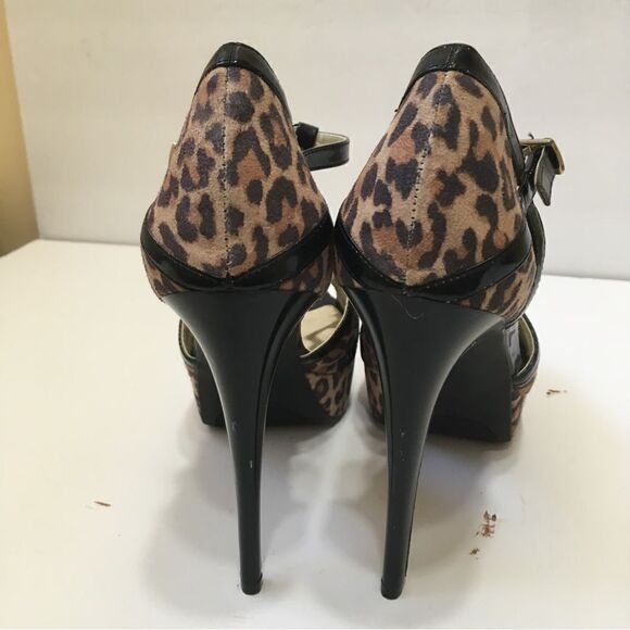Carlos by Carlos Santana Leopard Print Heels - Picture 6 of 7